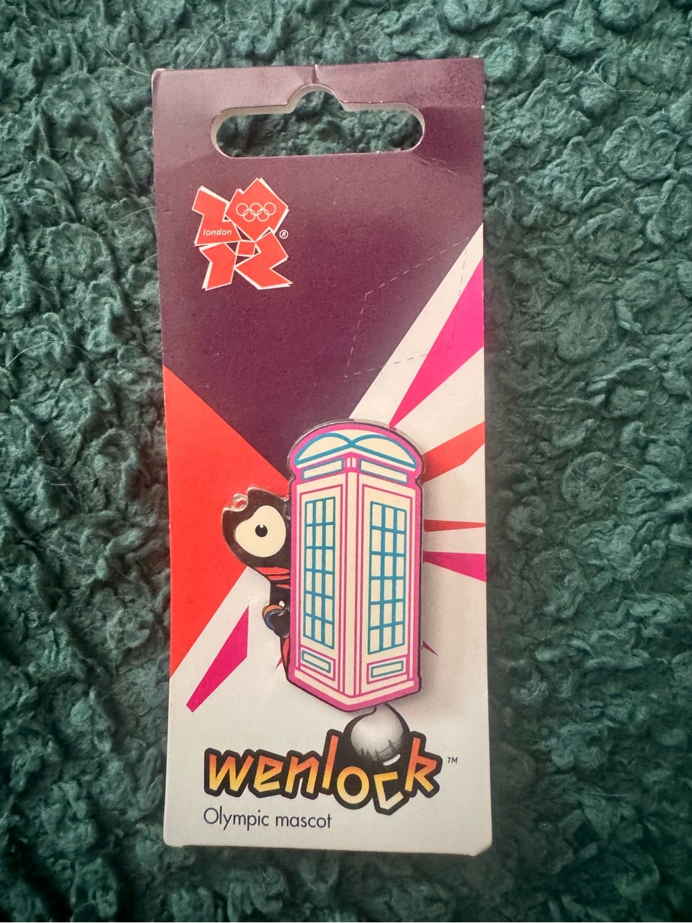 2012 London Olympics Collectible Pin Featuring Wenlock Mascot and Phone Booth